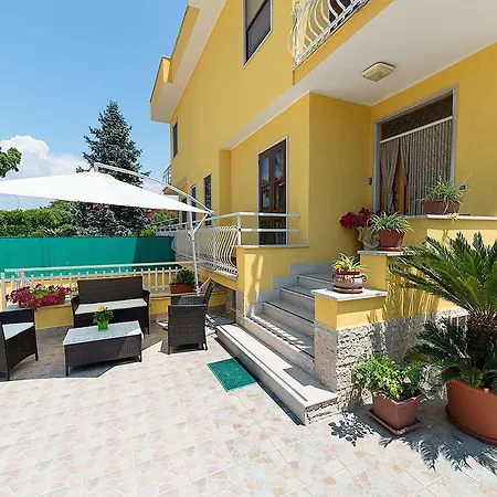 B&B Il Melograno Da Pina
