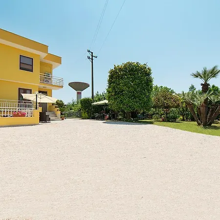 Il Melograno Da Pina